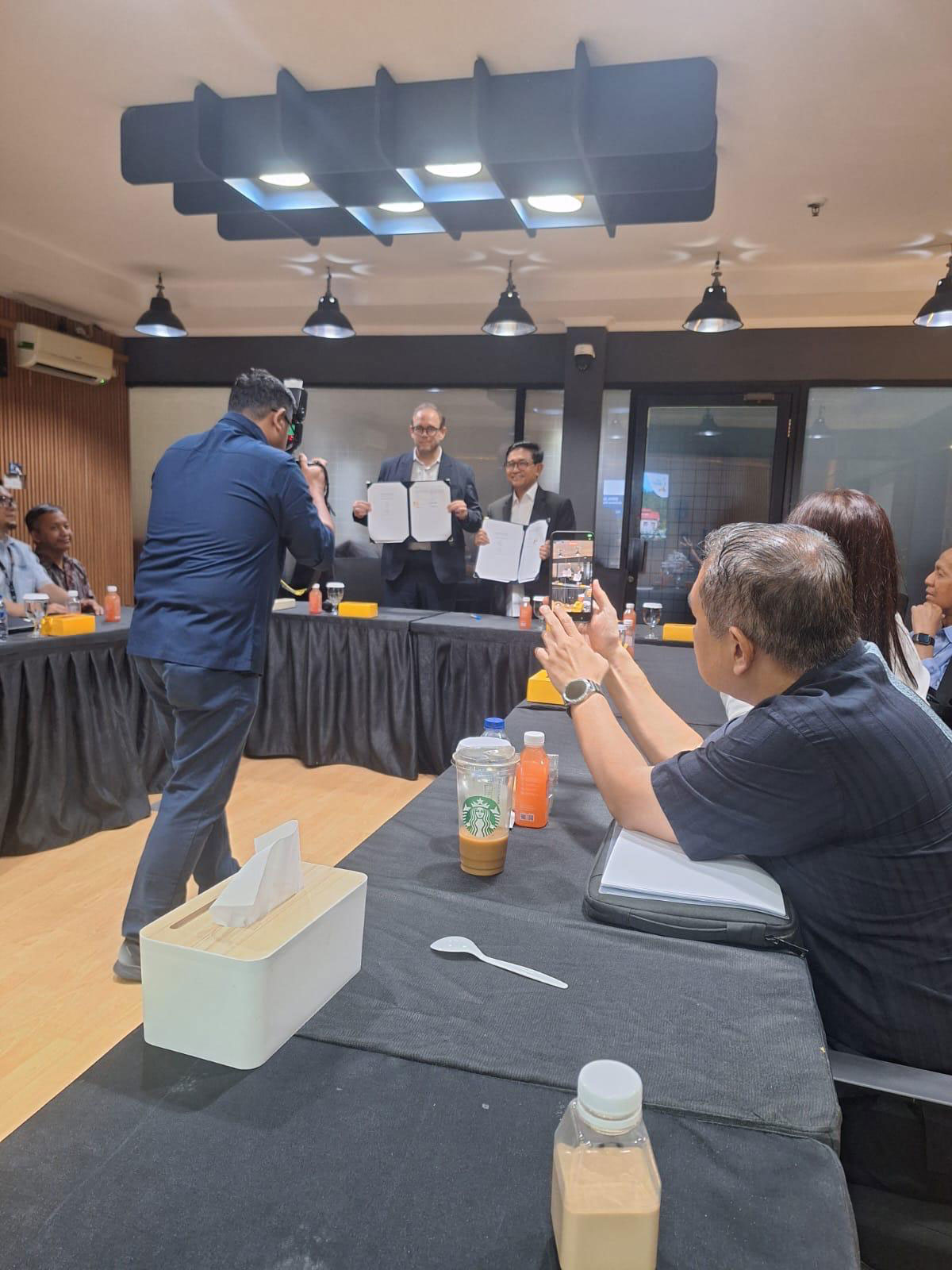 PLN DevvStream ceremony
